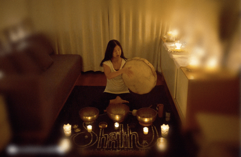 Jo sound healer @ wht room33-blur.png