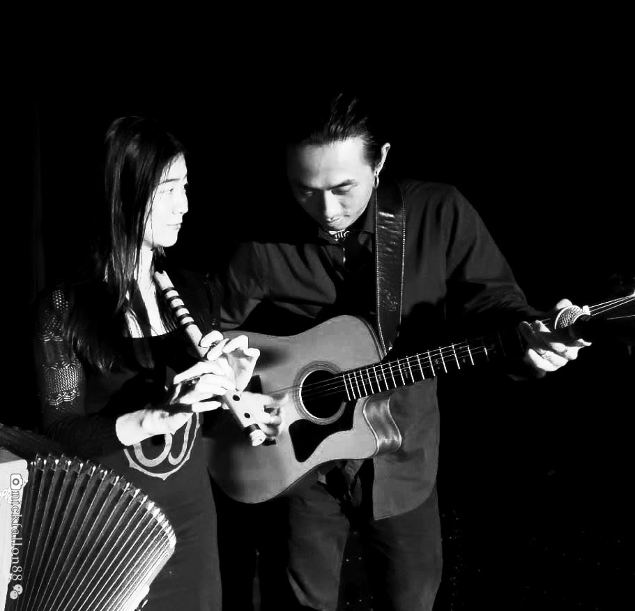 Bone + Jo @ Loft2-b&amp;w